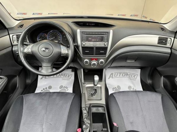 Tirane, shes xhip Subaru forester Viti 2011, 8.400 Euro