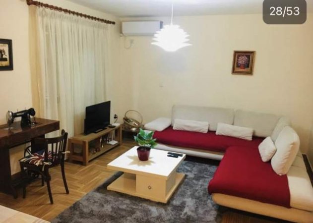 Tirane, jepet me qera apartament 1+1+A+BLK Kati 3, 60 m² 330 Euro (tek Market Aldi , Shkolla e Bashkuar)