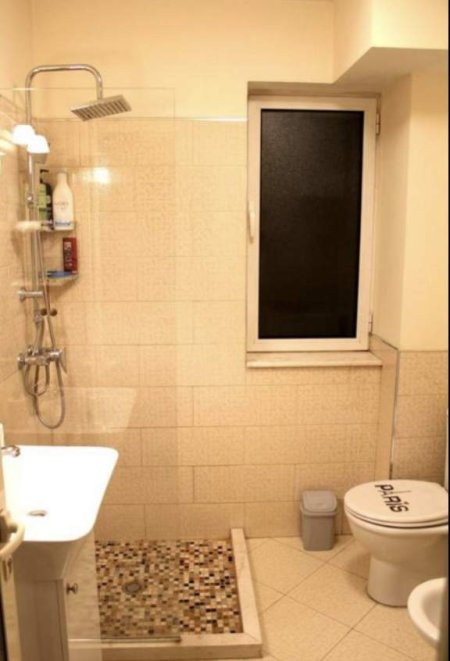 Tirane, jepet me qera apartament 1+1+A+BLK Kati 3, 60 m² 330 Euro (tek Market Aldi , Shkolla e Bashkuar)