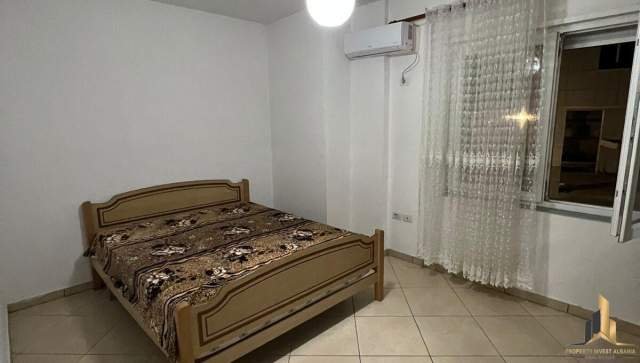 Tirane, jepet me qera apartament 2+1+BLK Kati 2, 115 m² 400 Euro (QSUT)