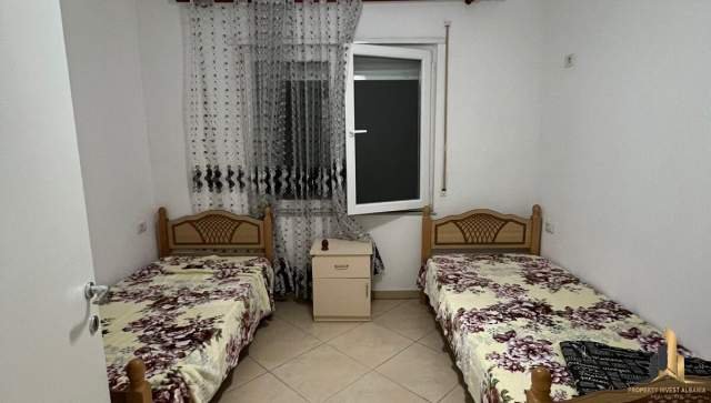 Tirane, jepet me qera apartament 2+1+BLK Kati 2, 115 m² 400 Euro (QSUT)