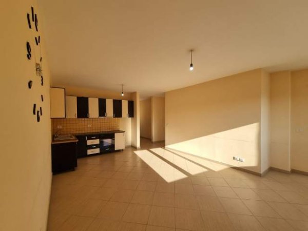 Tirane, shitet apartament 2+1+A+BLK Kati 4, 118 m² 105.000 Euro (Astir)