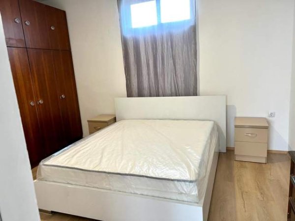 Tirane, jepet me qera apartament 2+1+BLK Kati 2, 95 m² 450 Euro (rruga demir gashi)
