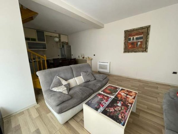 Tirane, jepet me qera apartament duplex 2+1+BLK Kati 2, 115 m² 550 Euro (Eleonora)