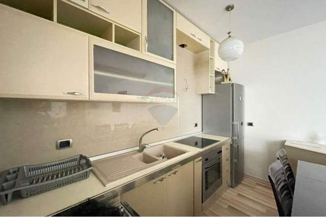 Tirane, jepet me qera apartament duplex 2+1+BLK Kati 2, 115 m² 600 Euro (Eleonora)