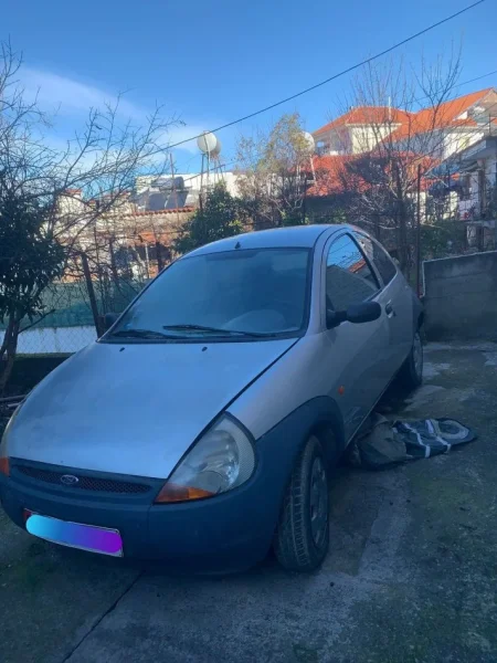 Tirane, shes Ford KA Benzin, gri metalizato manuale Kondicioner 700 €