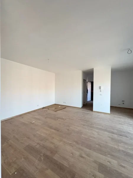 Tirane, shitet apartament 2+1+Ballkon Kati 4, 117 m² 144.500 € (Akses Tirana)