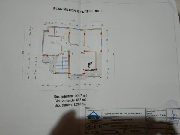 Tirane, jepet me qera Vile 3 Katshe Kati 4, 725 m² 3.200 € (SELITE)