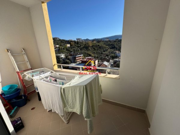 Vlore, jepet me qera apartament 2+1+Ballkon Kati 7, 110 m² 450 € (Rruga Sulejman Delvina, Vlorë)