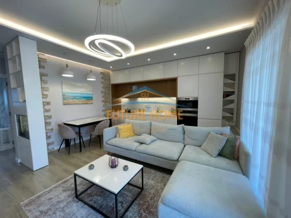Tirane, shitet apartament 2+1+Ballkon Kati 2, 104 m² 220.000 € (FARKE)