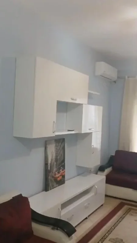 Tirane, shes apartament 1+1 Kati 2, 54 m² 68.000 € (rruga Industriale)