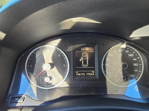 Shitet Tiguan 9000 €