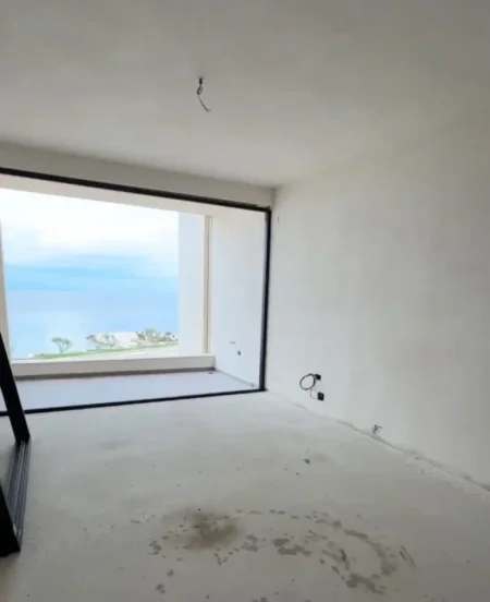 Sarande, shes apartament 1+1 Kati 2, (Rruga:Butrinti)