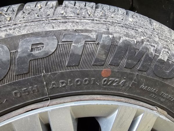 Durres, shes makine Fiat Punto Evo Benzin+Gaz, e bardhë manuale Kondicioner 231.000 km 3.300 €