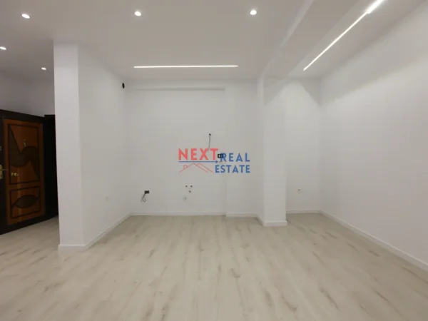 Vlore, shitet apartament 2+1+Aneks+Ballkon Kati 5, 157.000 m² 157.000 € (VLORE-SKELE)