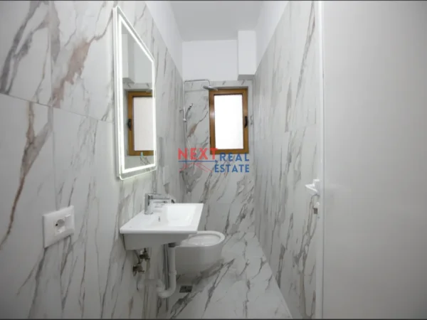 Vlore, shitet apartament 2+1+Aneks+Ballkon Kati 5, 157.000 m² 157.000 € (VLORE-SKELE)