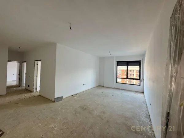 Tirane, shes apartament 3+1+Aneks+Ballkon Kati 8, 122 m² 159.000 € (Rruga 5 Maji)