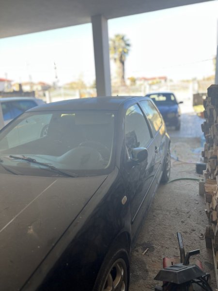 Kavaje, shes makine Nafte, e zeze manuale Kondicioner 317.000 km 800 €