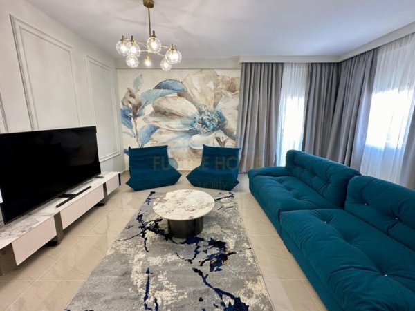 Tirane, jepet me qera apartament 2+1+Aneks+Ballkon Kati 6, 134 m² 1.000 € (kompleksin &quot;Lake Land&quot;, Tirane.)