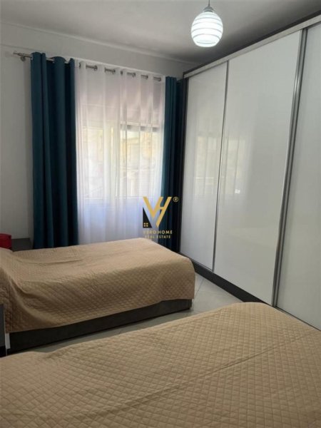 Tirane, jepet me qera apartament 2+1+Ballkon Kati 1, 85 m² 700 € (DON BOSKO)