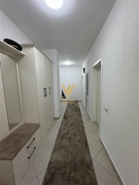 Tirane, jepet me qera apartament 2+1+Ballkon Kati 1, 85 m² 700 € (DON BOSKO)