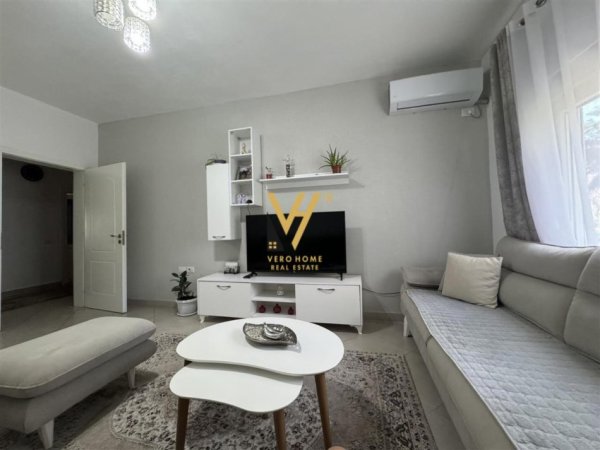 Tirane, jepet me qera apartament 2+1+Ballkon Kati 1, 85 m² 700 € (DON BOSKO)