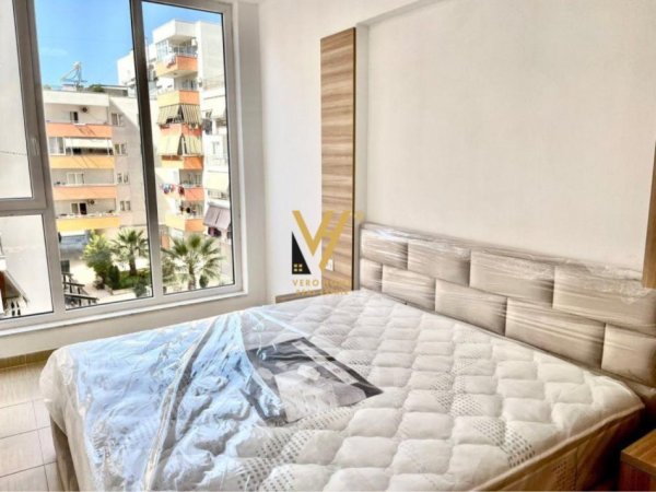 Tirane, jepet me qera apartament 2+1+Ballkon Kati 3, 85 m² 550 € (BULEVARDI I RI)