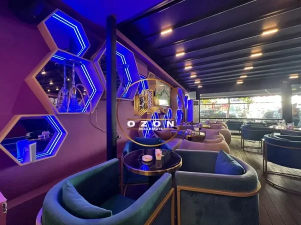 Shitet Lounge Bar Modern tek Ish Stacioni i Fundit i Tiranës së Re!