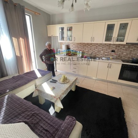 Tirane, shitet shtepi 2 Katshe , 430 m² 250.000 € (Misto Mame)