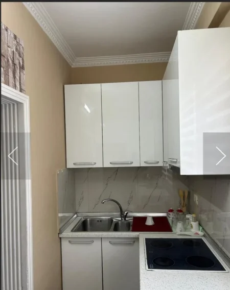 Tirane, shitet apartament 1+1+Aneks+Ballkon Kati 3, 53 m² 120.000 € (Rruga Hoxha Tahsim)