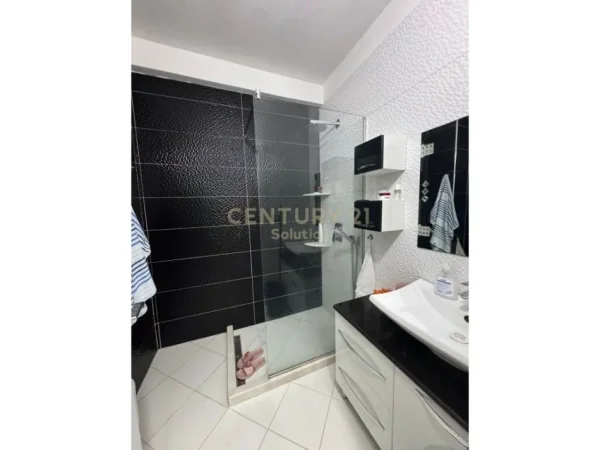 Tirane, jap me qera apartament 2+1 Kati 9, 72 m² 470 € (Teodor Keko)