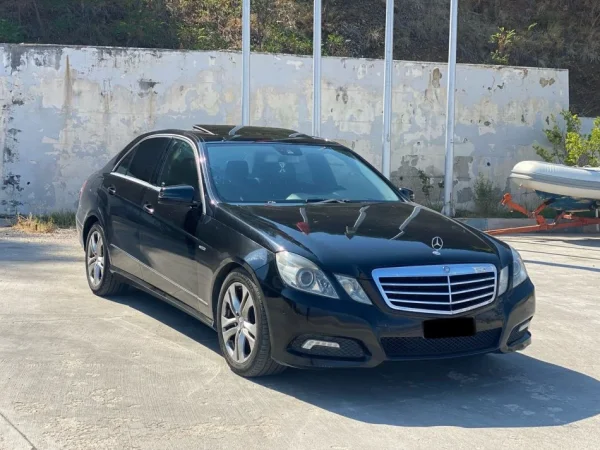 Pogradec, shes makine Mercedes Benz Nafte, e zeze automatik Klima 345.000 km 9.300 €