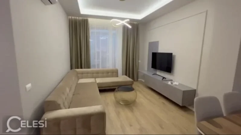 Tirane, jepet me qera apartament 2+1+Ballkon Kati 5, 103 m² 700 € (SIRI KODRA)