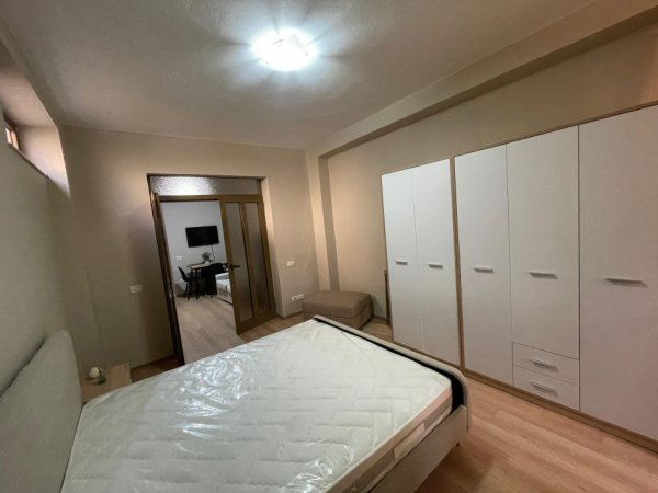 Tirane, jepet me qera apartament 1+1 Kati 2, 47 m² 450 € (Komuna parisit)