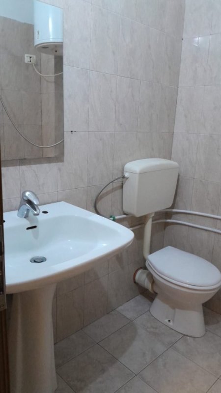 Tirane, jepet me qera apartament 1+1 Kati 2, 47 m² 450 € (Komuna parisit)