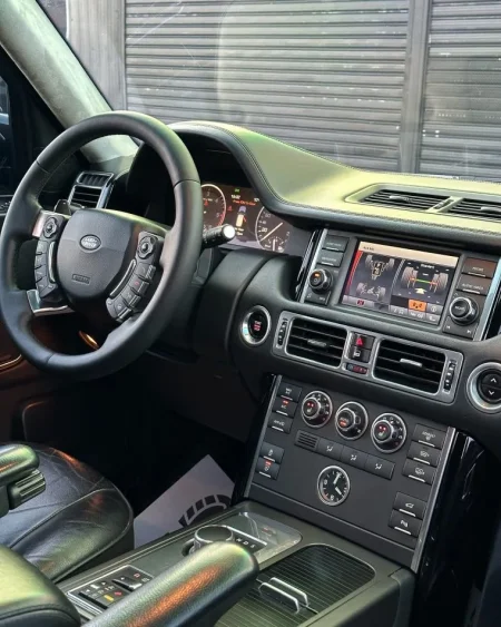 Tirane, RANGE ROVER VOGUE 4.4 AUTOBIOGRAPHY Nafte, lejla automatik 2011