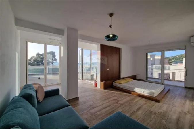 Vlore, shitet apartament+verande | Penthouse 1+1+Aneks+Ballkon , 115 m² 230.000 € (Dhimiter Konomi)