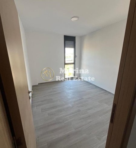 Tirane, jepet me qera apartament 2+1 Kati 5, 75 m² 350 € (Rruga 5 Maji)