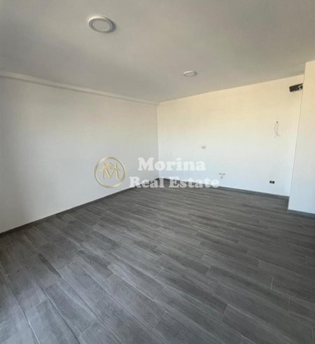 Tirane, jepet me qera apartament 2+1 Kati 5, 75 m² 350 € (Rruga 5 Maji)