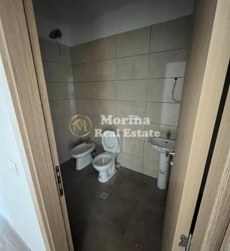 Tirane, jepet me qera apartament 2+1 Kati 5, 75 m² 350 € (Rruga 5 Maji)