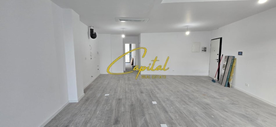 Tirane, jepet me qera ambjent biznesi Kati 1, 105 m² 1.300 € (LIQENI ARTIFICIAL)