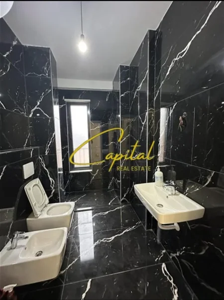 Tirane, shitet apartament 2+1 Kati 5, 92 m² 225.000 € (BULEVARDI I RI)