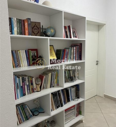 Tirane, jepet me qera apartament 2+1+Ballkon Kati 1, 85 m² 650 € (Don Bosko)