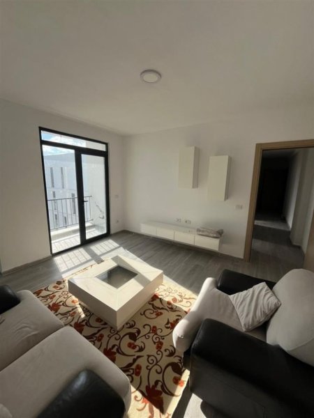Tirane, jepet me qera apartament 2+1+Ballkon Kati 5, 97 m² 400 € (RRUGA 5 MAJI)