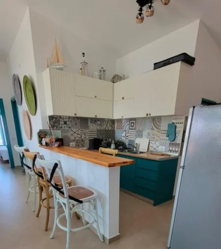 Himare, shitet Vile 3+1 , 300 m² (Himare)