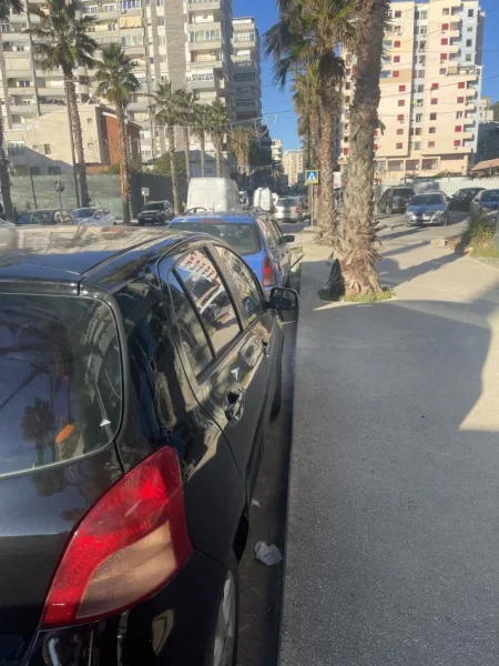 Durres, shes makine Benzin, e zeze manuale Kondicioner 3.200 €