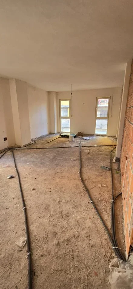 Tirane, shitet apartament 2+1 Kati 2, 91 m² 179.000 € (Prane Prokurorise Tirane)