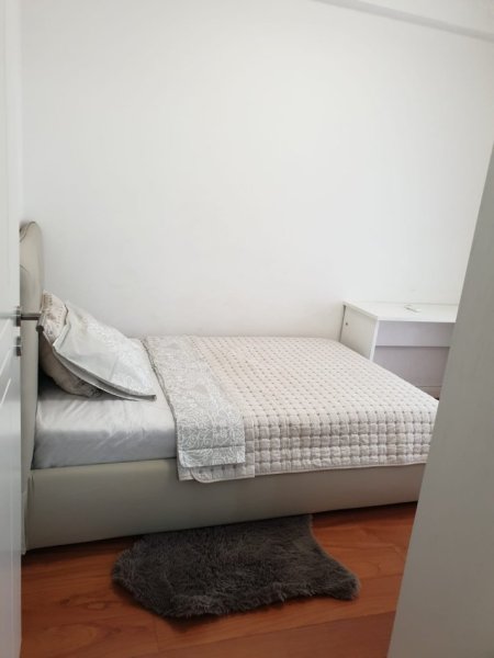 Tirane, jepet me qera apartament 3+1+2+Parkim, Kati 5, 1.100 € (RRUGA PETI (PRANE KOPSHTIT ZOOLOGJIK))