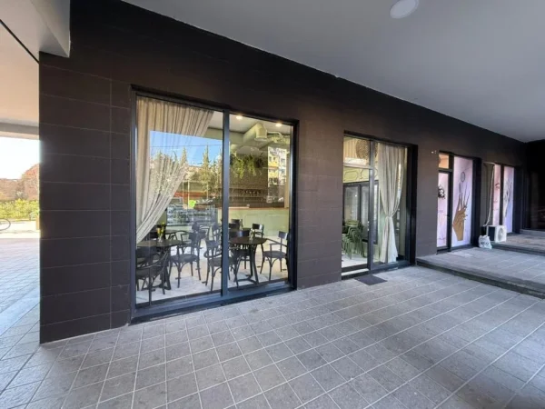 Tirane, shitet dyqan , 59 m² 325.000 € (Kompleksi ASL (tek ish Venue), Rruga Sadik Petrela, Tiranë)