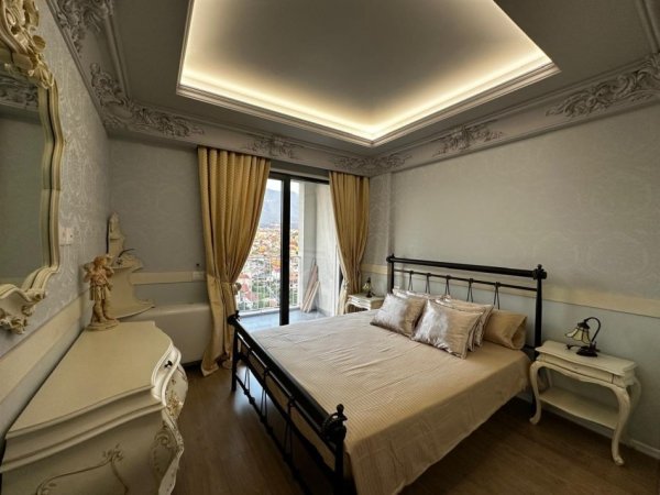 Tirane, jepet me qera apartament 1+1 , 700 € (Kompleksi ASL)